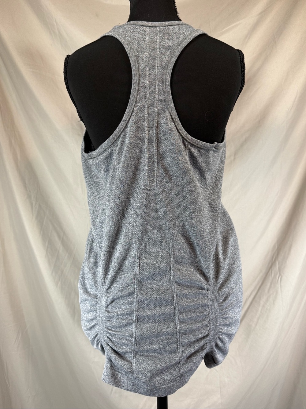 Athleta Fastest Track Seamless Ruched Racerback Tank Gray - Size Large - Picture 4 of 5